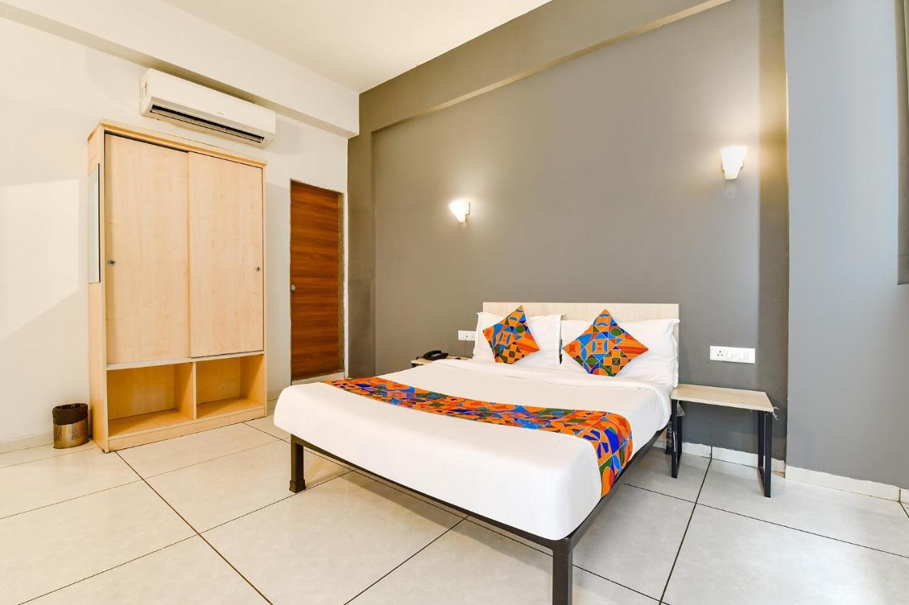 אחמדאבאד Fabhotel Kaviya - Bopal מראה חיצוני תמונה
